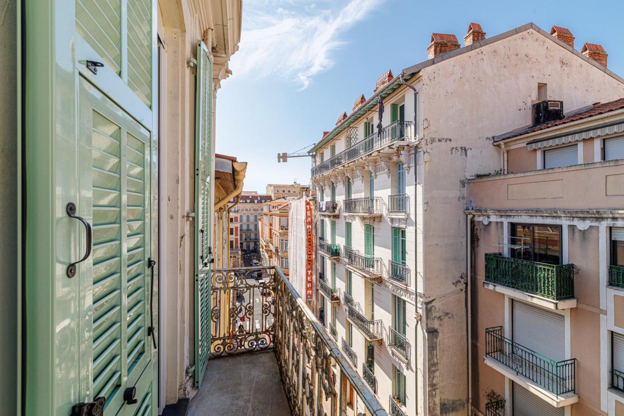 Le Saint Charles-Parking-Climatisation-Centre Ville Menton Exterior foto